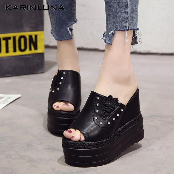 karin 2020 dropship женщина слайды высокого клинья peep toe платформа заклепка лето за пределами тапочек женщин, Black
karin 2020 dropship женщина слайды высокого клинья peep toe платформа заклепка лето за пределами тапочек женщин, Black