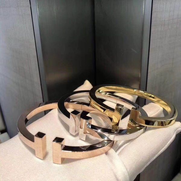 2020 stainless steel jewelry leisure travel mens gold bracelets luxury designer bangles double t bracelet luxury designer women bracelet, Black
2020 stainless steel jewelry leisure travel mens gold bracelets luxury designer bangles double t bracelet luxury designer women bracelet, Black
