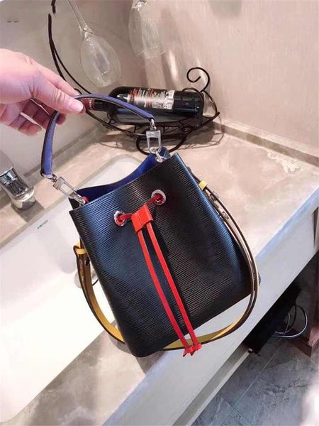 fashion women designer handbags luxury bucket bags crossbody messenger shoulder bags chain bag 2019 new style ladies purses good pu leather
fashion women designer handbags luxury bucket bags crossbody messenger shoulder bags chain bag 2019 new style ladies purses good pu leather