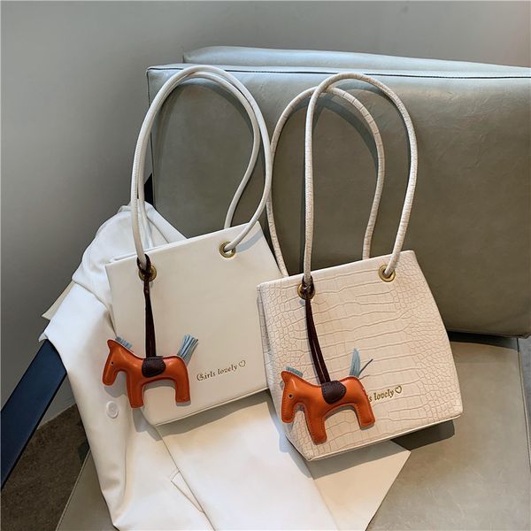 new cartoon horse shoulder bags for women 2020 fashion soft pu leather handbag ladies messenger crossbody bag female purse
new cartoon horse shoulder bags for women 2020 fashion soft pu leather handbag ladies messenger crossbody bag female purse