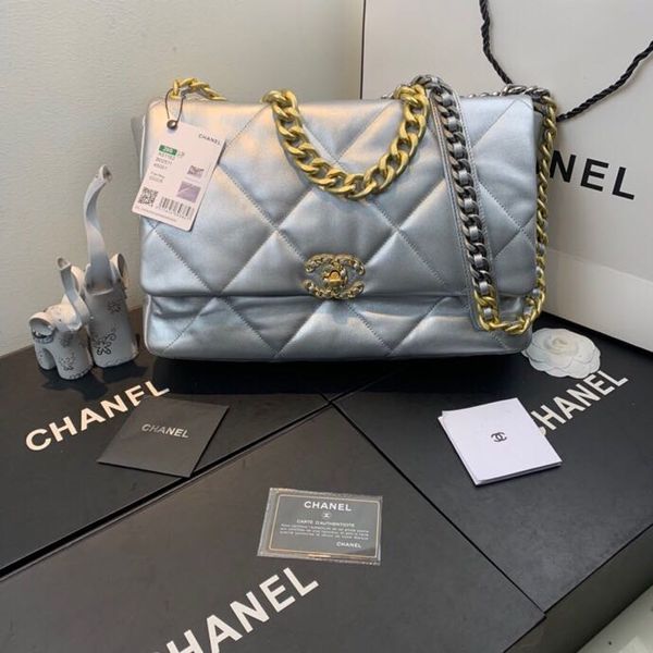 turing tofu bag 7a high-end quality imported sheepskin single mouth bag highlights the casual style is one of the must-have for everyone
turing tofu bag 7a high-end quality imported sheepskin single mouth bag highlights the casual style is one of the must-have for everyone