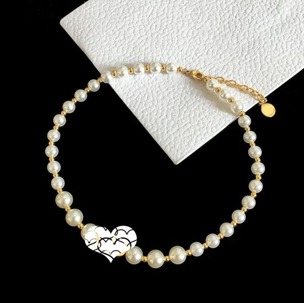 2020 new fashion trend retro letters pearl clavicle necklace copper plated 18k gold ing, Silver
2020 new fashion trend retro letters pearl clavicle necklace copper plated 18k gold ing, Silver