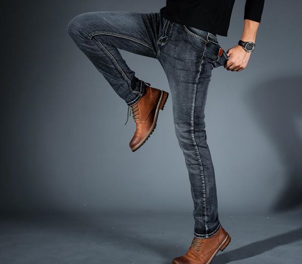 2020 cholyl men midweigth stretch spandex denim slim fit jeans pants for business men's jean blue and black colors
2020 cholyl men midweigth stretch spandex denim slim fit jeans pants for business men's jean blue and black colors