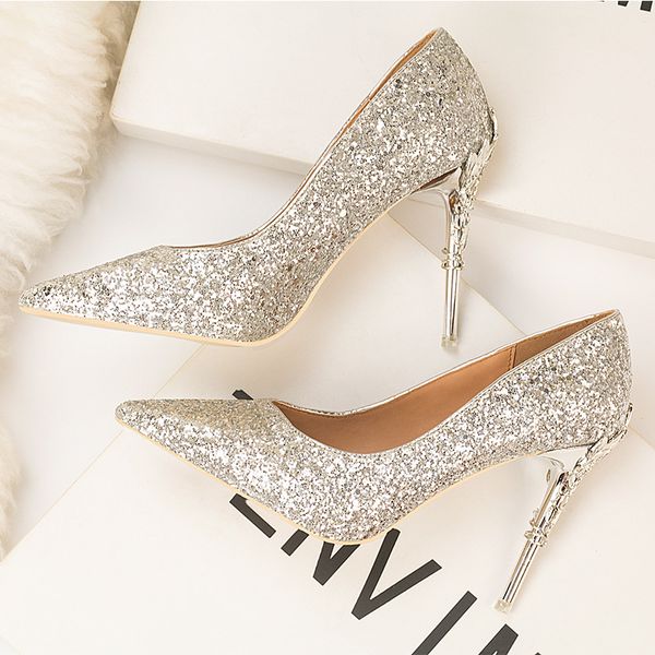 nice2020 fashion 9616-60 nightclub women's metal thin high heel shallow mouth pointed sequined shoes, Black
nice2020 fashion 9616-60 nightclub women's metal thin high heel shallow mouth pointed sequined shoes, Black