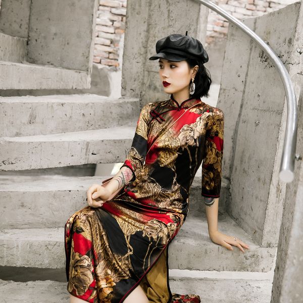 ethnic clothing mid-sleeved ink national style autumn and winter seven-point sleeves velvet cheongsam long retro elegance classic modern qip, Red
ethnic clothing mid-sleeved ink national style autumn and winter seven-point sleeves velvet cheongsam long retro elegance classic modern qip, Red