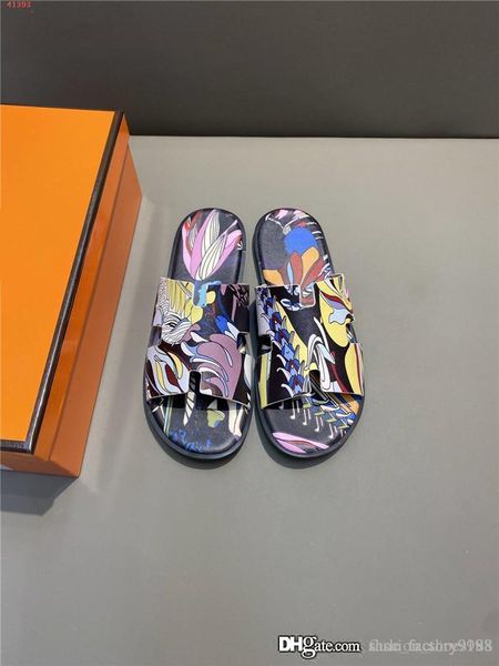 mens classic casual slippers, plain leather sandals, holiday beach slippers over delicate prints with original box 38-45, Black
mens classic casual slippers, plain leather sandals, holiday beach slippers over delicate prints with original box 38-45, Black