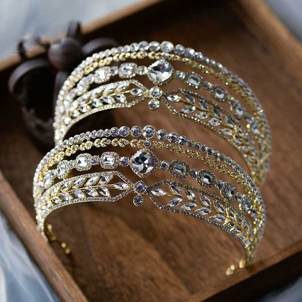 oversize royal princess crystal wedding tiara crowns brides headbands evening hair jewelry bridal hair accessory, Golden;silver 
oversize royal princess crystal wedding tiara crowns brides headbands evening hair jewelry bridal hair accessory, Golden;silver