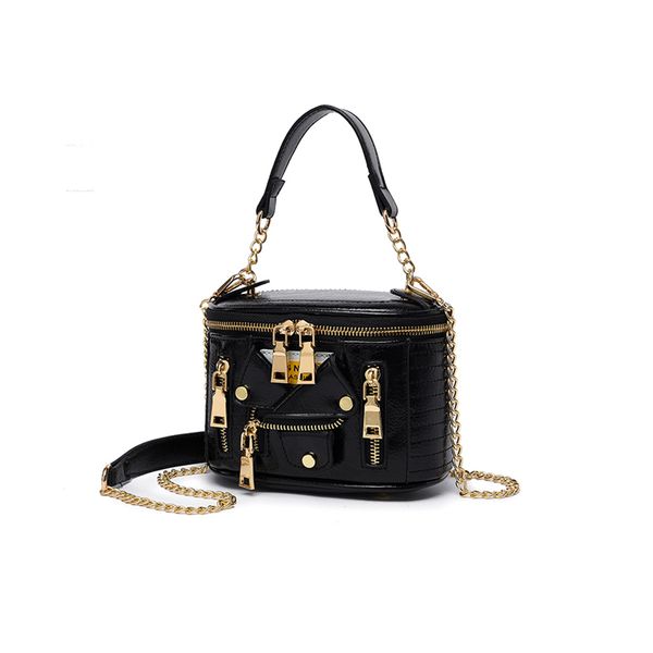 2020 european fashion simple box women's designer handbag pu leather single shoulder slant straddle bag qq509
2020 european fashion simple box women's designer handbag pu leather single shoulder slant straddle bag qq509