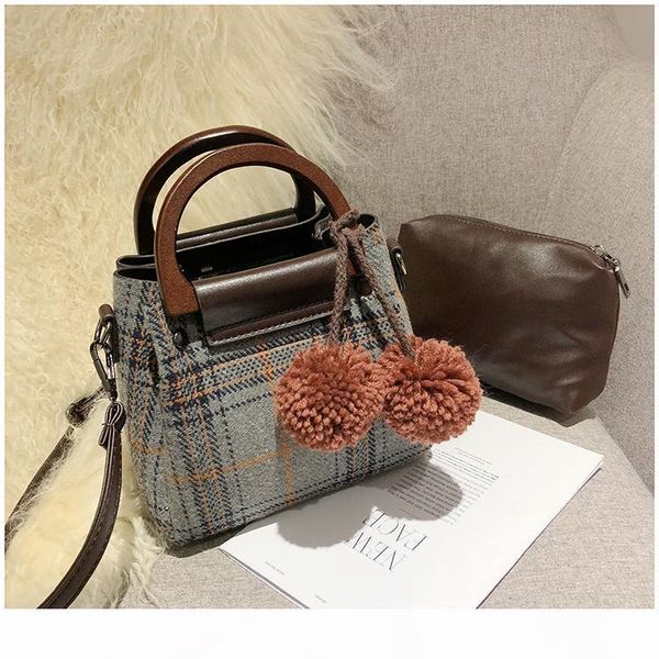 designer-composite tote bag charm luxury female messenger pom poms bags for women senmao wanggong 11
designer-composite tote bag charm luxury female messenger pom poms bags for women senmao wanggong 11