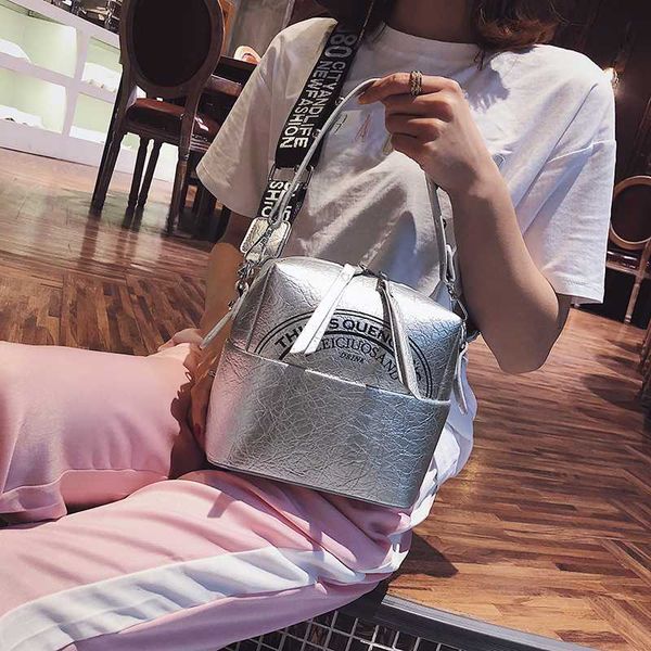 mengxilu wide shoulder strap crossbody bags for women 2020 luxury handbags women bags designer leather shoulder bag
mengxilu wide shoulder strap crossbody bags for women 2020 luxury handbags women bags designer leather shoulder bag