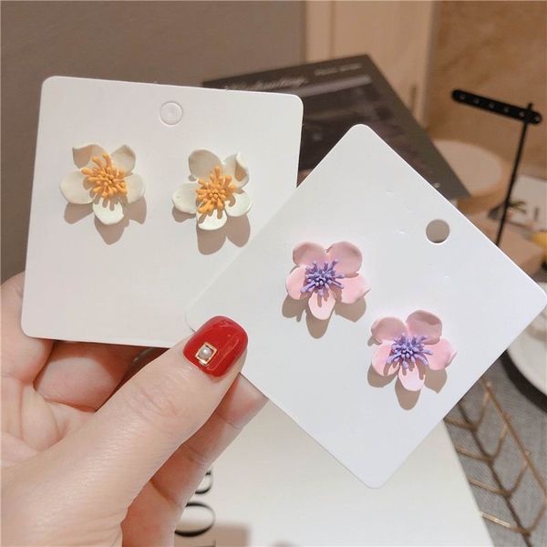 2020 новый chic цветок серьги стержня для женщин девушки elegant малый pendientes корейский beach holiday jewelry белый розовый желтый, Golden;silver
2020 новый chic цветок серьги стержня для женщин девушки elegant малый pendientes корейский beach holiday jewelry белый розовый желтый, Golden;silver