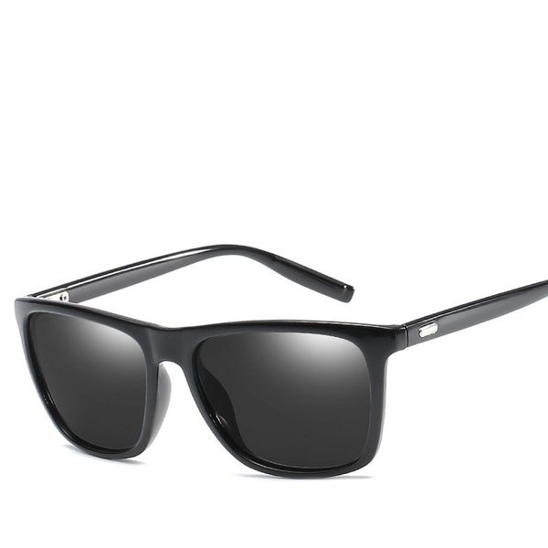 2020 new classic polarized sunglasses men brand retro shades vintage male sunglass mens sun glases for men 2020 zonnebril mannen, White;black
2020 new classic polarized sunglasses men brand retro shades vintage male sunglass mens sun glases for men 2020 zonnebril mannen, White;black