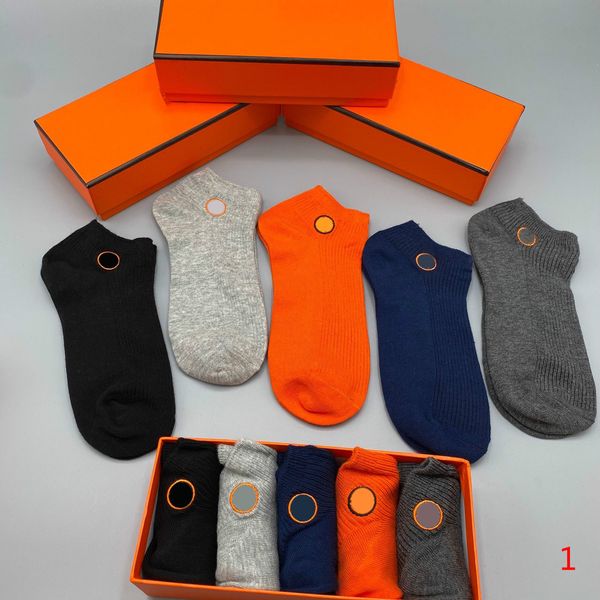 hxxmes пары мужские носки 20s fw mens вскользь носок мода буквы н вышивка круг 5 пар в штучной упаковке высокой моды для wholesals, Black
hxxmes пары мужские носки 20s fw mens вскользь носок мода буквы н вышивка круг 5 пар в штучной упаковке высокой моды для wholesals, Black