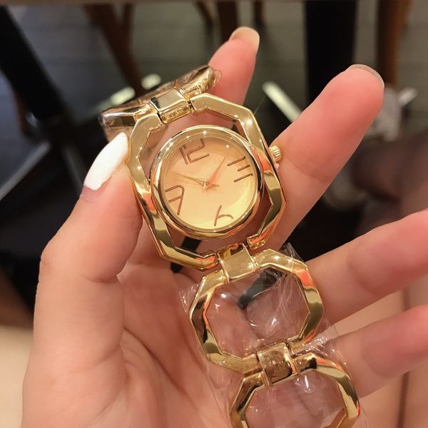 2020 luxury mens watches three needle series quartz watch women designer watches lou brand fashion steel belt, Slivery;brown
2020 luxury mens watches three needle series quartz watch women designer watches lou brand fashion steel belt, Slivery;brown