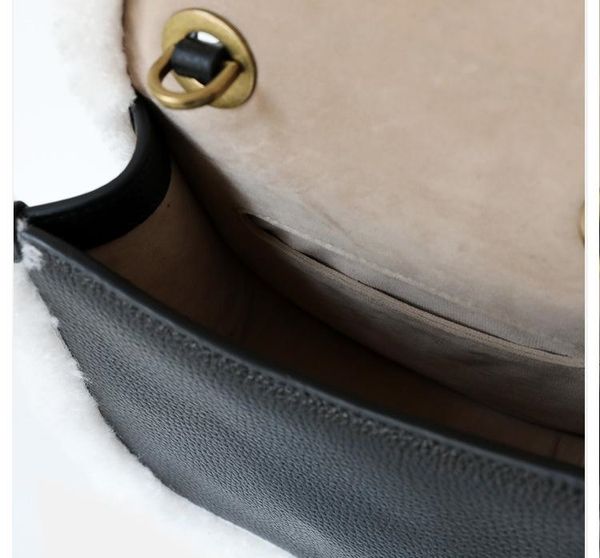 2019 new women genuine leather bags fashion design shoulder crossbody bags vintage ladies002
2019 new women genuine leather bags fashion design shoulder crossbody bags vintage ladies002