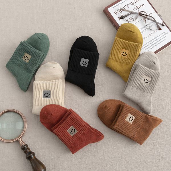 autumn fashion cartoon socks new lovely smile face cute flange embroidery square face socks cotton women's socks, Black;white
autumn fashion cartoon socks new lovely smile face cute flange embroidery square face socks cotton women's socks, Black;white