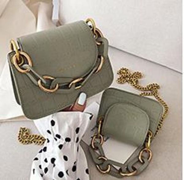 mini bag female 2020 new new version of the foreign chain small square bag fashion wild messenger portable coin purse
mini bag female 2020 new new version of the foreign chain small square bag fashion wild messenger portable coin purse