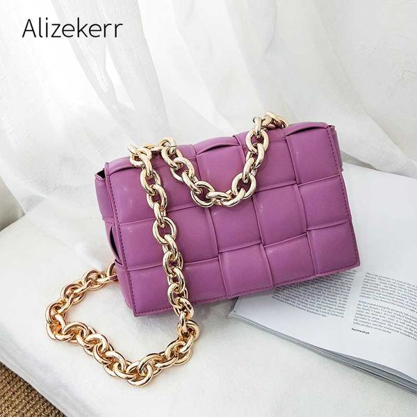 thick metal chain shoulder bag women new designer woven soft square crossbody bags female fashion personality purse high quality
thick metal chain shoulder bag women new designer woven soft square crossbody bags female fashion personality purse high quality