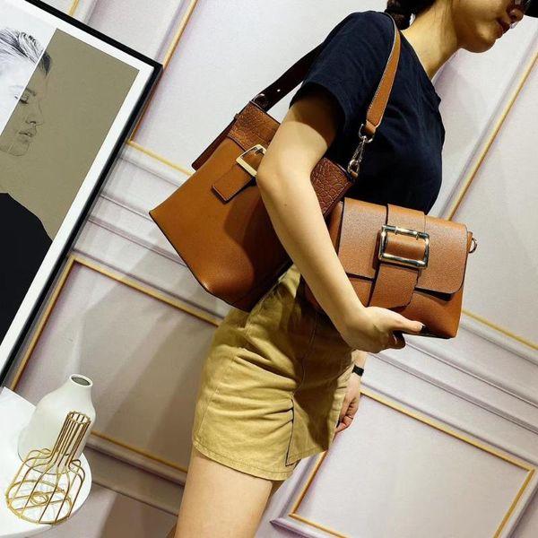 2020 crocodile pattern 2pcs/sets handbags daughter package pu leather shoulder bags female casual crossbody tote bag bucket bag
2020 crocodile pattern 2pcs/sets handbags daughter package pu leather shoulder bags female casual crossbody tote bag bucket bag