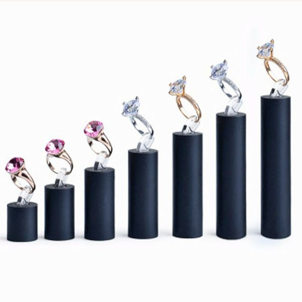high-end acrylic jewelry ring display stand black cylindrical ring seat jewelry display props window counter display rack
high-end acrylic jewelry ring display stand black cylindrical ring seat jewelry display props window counter display rack