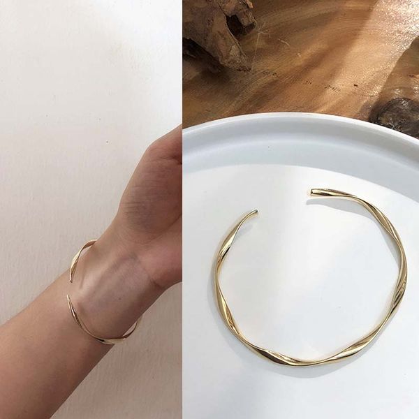 1 piece of minimalist metallic shiny open design adjustable daily all-match high-end metal bracelet ladies jewelry, Golden;silver
1 piece of minimalist metallic shiny open design adjustable daily all-match high-end metal bracelet ladies jewelry, Golden;silver