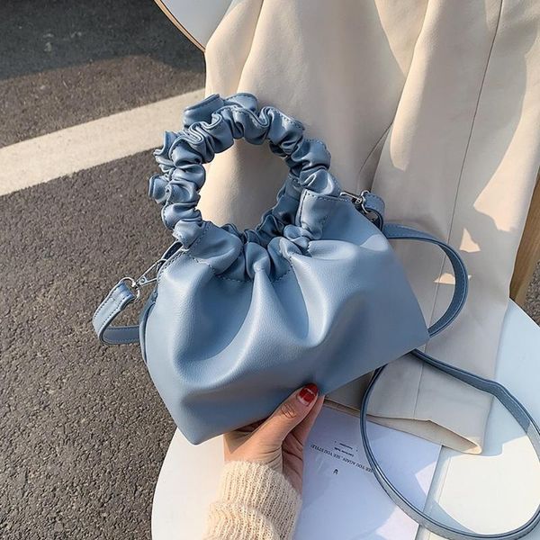 new solid color female shoulder messenger bag pu leather cloud tote bags for women casual ladies' travel handbags and purses sac
new solid color female shoulder messenger bag pu leather cloud tote bags for women casual ladies' travel handbags and purses sac