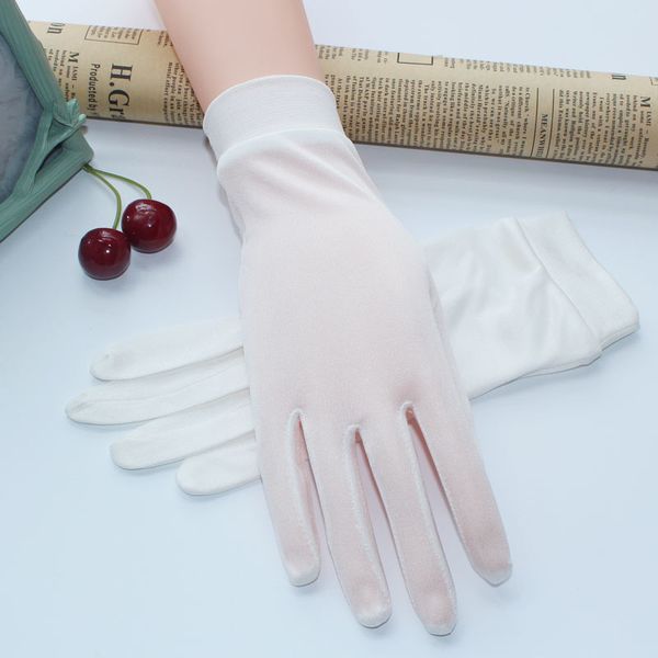 women' autumn winter soft and light sunproof ladies mittens guantes real silk gloves for women t200819, Blue;gray
women' autumn winter soft and light sunproof ladies mittens guantes real silk gloves for women t200819, Blue;gray