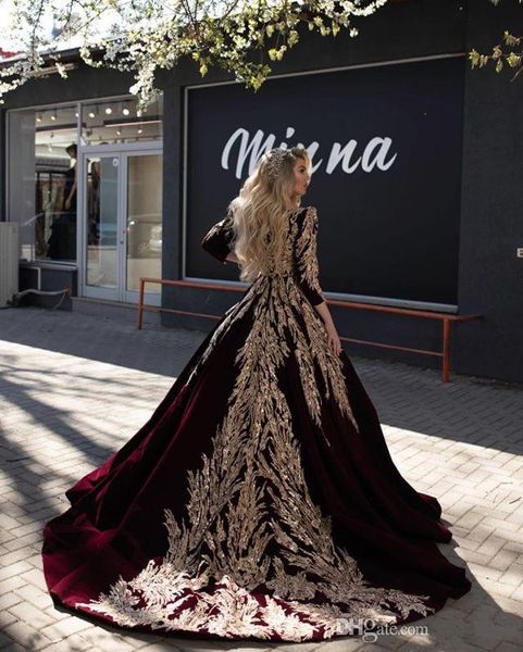 2020 dubai arab prom dress designer evening dress lace applique lady v-neck long sleeve evening dress, Blue
2020 dubai arab prom dress designer evening dress lace applique lady v-neck long sleeve evening dress, Blue