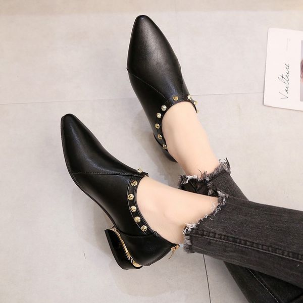 2020 winter new european and american rivet women's boots foreign trade plus size and ankle nude boots female pointed toe thick, Black
2020 winter new european and american rivet women's boots foreign trade plus size and ankle nude boots female pointed toe thick, Black