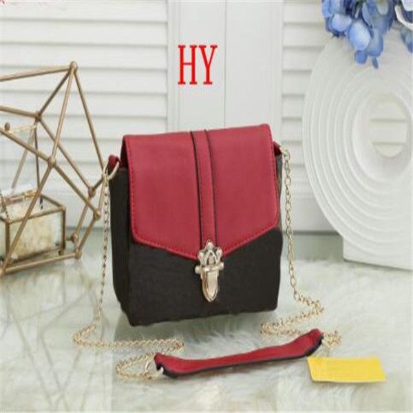 #907 casual fashion 2020 designer handbags with vintage printing semicircle saddle-shaped one shoulder messenger bag 24x8x15cm
#907 casual fashion 2020 designer handbags with vintage printing semicircle saddle-shaped one shoulder messenger bag 24x8x15cm
