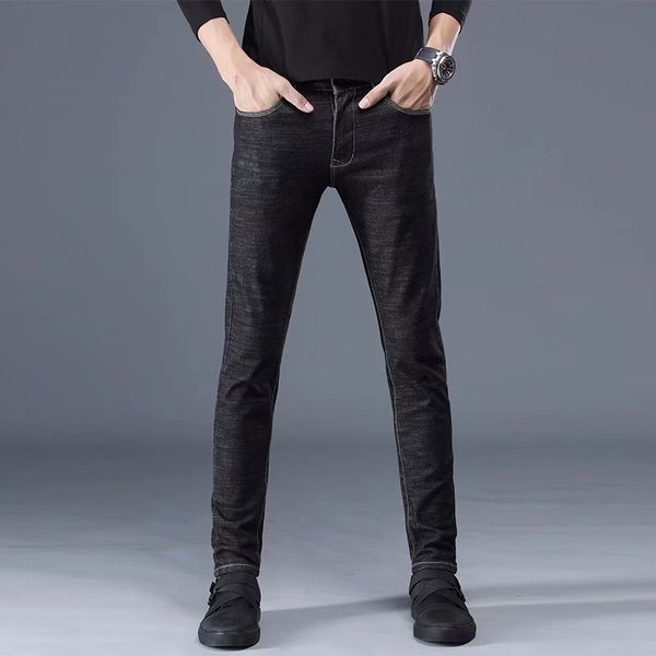 solid jeans men pants black gray blue casual denim pants men slim scratched long trousers cotton 2020 winter jeans male
solid jeans men pants black gray blue casual denim pants men slim scratched long trousers cotton 2020 winter jeans male