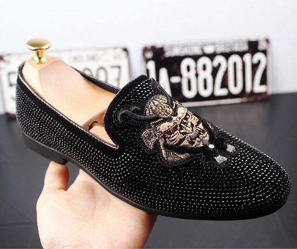 fashion men dress shoes rivet rhinestone black party wedding shoes pointed toe flats nightclub stage casual loafers
fashion men dress shoes rivet rhinestone black party wedding shoes pointed toe flats nightclub stage casual loafers