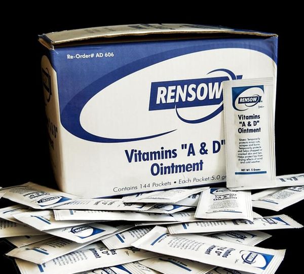 144pcs/set vitamin ointment a&d tattoo aftercare cream for tattoo body art permanent makeup tattoo supplies 0095
144pcs/set vitamin ointment a&d tattoo aftercare cream for tattoo body art permanent makeup tattoo supplies 0095