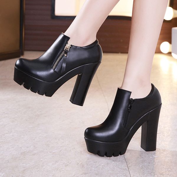 2020 round head super high heel wild sponge cake thick platform waterproof platform plus velvet large size 40-43 deep mouth, Black
2020 round head super high heel wild sponge cake thick platform waterproof platform plus velvet large size 40-43 deep mouth, Black