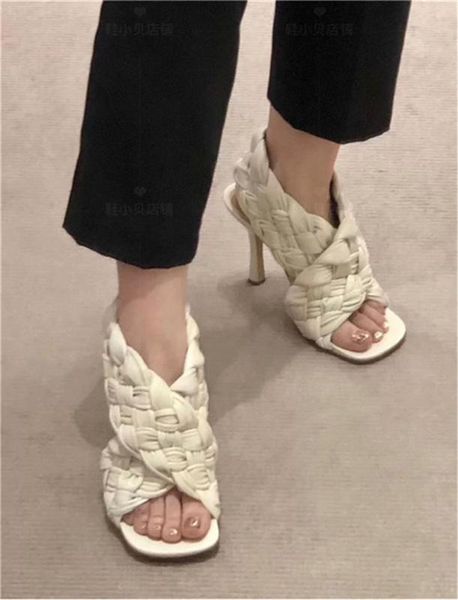 pre-fall 2020 fashion shoes women peep toe woven leather cross band gladiator high heels women sandals slip on muller slippers, Black
pre-fall 2020 fashion shoes women peep toe woven leather cross band gladiator high heels women sandals slip on muller slippers, Black