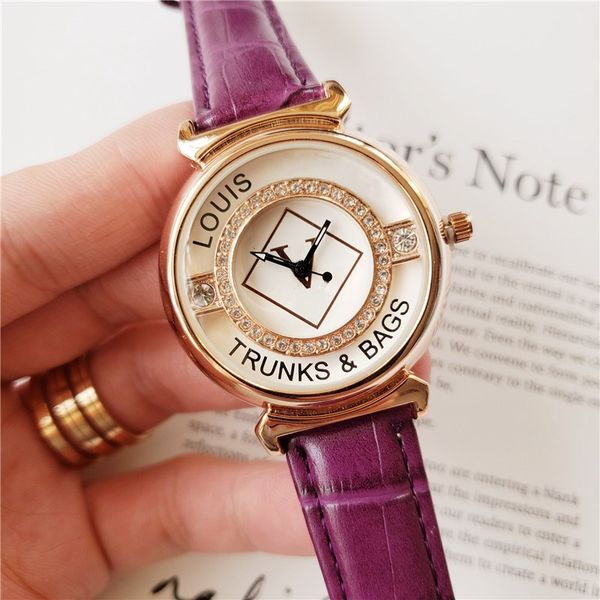 2020 new three needle series luxury mens watches set auger dial 38 mm size quartz watch designer watches loui brand fashion leather strap, Slivery;brown
2020 new three needle series luxury mens watches set auger dial 38 mm size quartz watch designer watches loui brand fashion leather strap, Slivery;brown