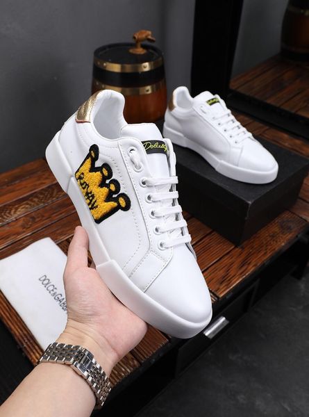 2021u summer new men 's leather sneakers ,fashion versatile shoes ,comfortable low -shoes ,original box packaging 38 -44, Black
2021u summer new men 's leather sneakers ,fashion versatile shoes ,comfortable low -shoes ,original box packaging 38 -44, Black