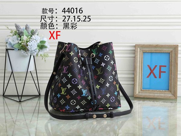 2019 new shoulder bags pu leather bucket bag women famous bra design handbags cross body big tote bag
2019 new shoulder bags pu leather bucket bag women famous bra design handbags cross body big tote bag