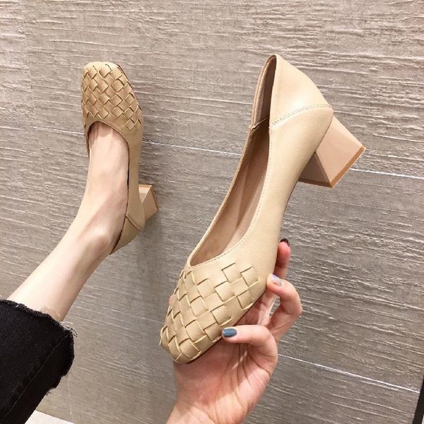 knitted single shoe woman mid heels women 2020 autumn grandma shoes female footware soft leather square toes block heel black
knitted single shoe woman mid heels women 2020 autumn grandma shoes female footware soft leather square toes block heel black