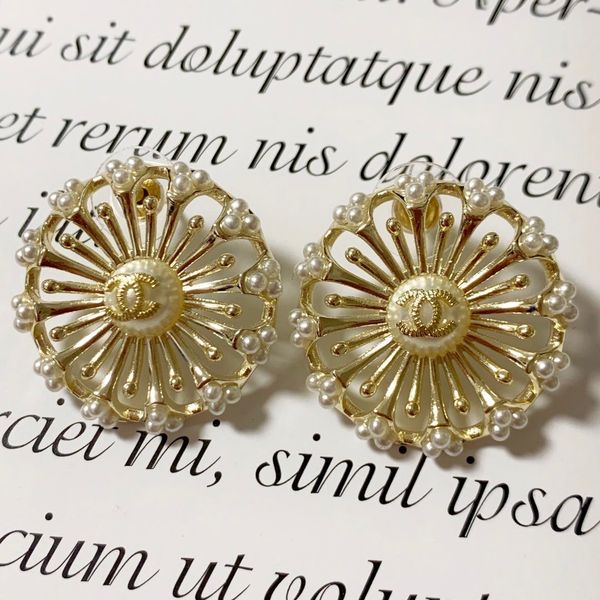 selling retro g letter wild exquisite designer earrings luxury designer jewelry women earrings fashion accessories with box r20, Golden
selling retro g letter wild exquisite designer earrings luxury designer jewelry women earrings fashion accessories with box r20, Golden
