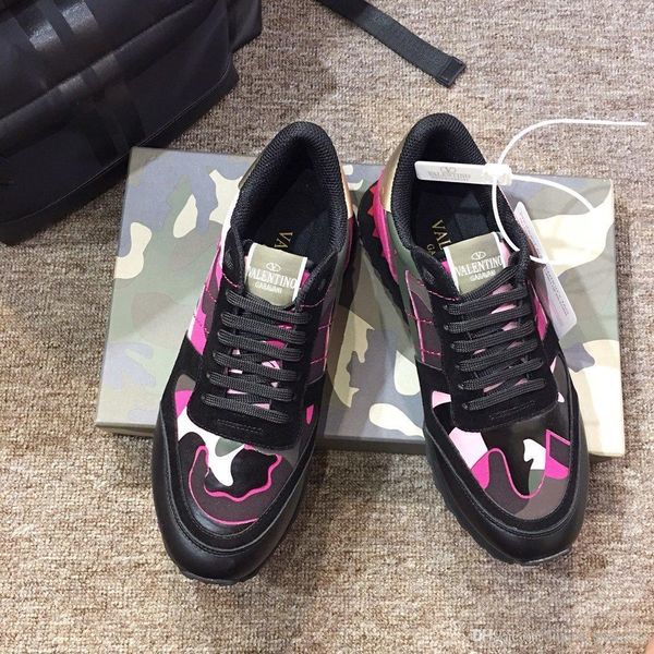 the new rockrunner camouflage rivet fashion color matching trend well-known brand lace-up casual shoes r design trend no.1,ss 
the new rockrunner camouflage rivet fashion color matching trend well-known brand lace-up casual shoes r design trend no.1,ss