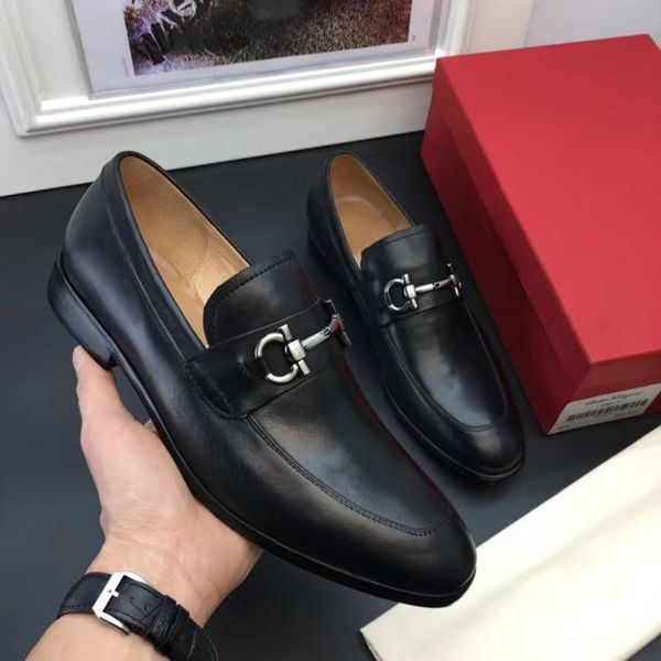 mens dress shoes lace up luxury designer shoes men brogue shoe brand business black leather with gold thread genuine leather metal size38~45
mens dress shoes lace up luxury designer shoes men brogue shoe brand business black leather with gold thread genuine leather metal size38~45