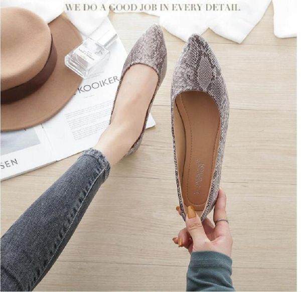 2020 spring women's casual flat shoes loafers women fashion comfortable leopard shoes breathable single shoe size 33-43, Black
2020 spring women's casual flat shoes loafers women fashion comfortable leopard shoes breathable single shoe size 33-43, Black