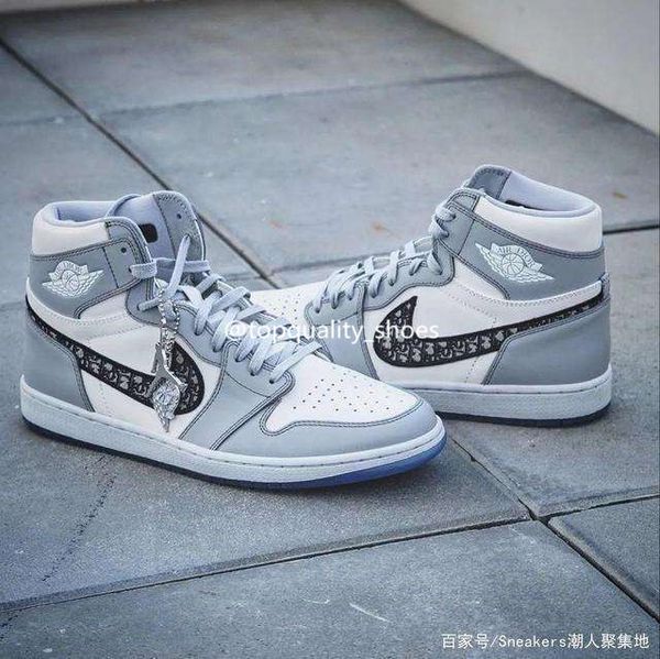 2020 snakeskin jordan retro 1 aj oblique men women fly basketball sneakers chaussures shattered backboard
2020 snakeskin jordan retro 1 aj oblique men women fly basketball sneakers chaussures shattered backboard