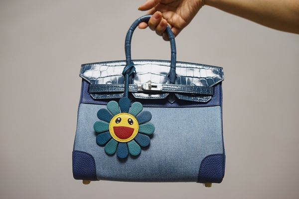 in stock wholesale blue crocodil leather brikiin handbag 25cm,fully handmade,wax thread,about 15-30days to make
in stock wholesale blue crocodil leather brikiin handbag 25cm,fully handmade,wax thread,about 15-30days to make