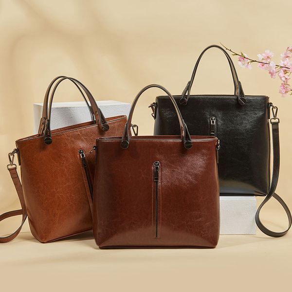 2020 new genuine leather handbag women casual shoulder bag vintage messenger bag ladies handbag net red tote brand designer
2020 new genuine leather handbag women casual shoulder bag vintage messenger bag ladies handbag net red tote brand designer