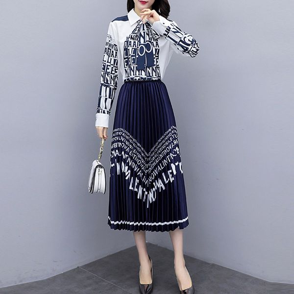 plus size autumn 2 pieces office lady set clothes for women vintage letter print pleated skirt and shirt loose casual party suit, White
plus size autumn 2 pieces office lady set clothes for women vintage letter print pleated skirt and shirt loose casual party suit, White