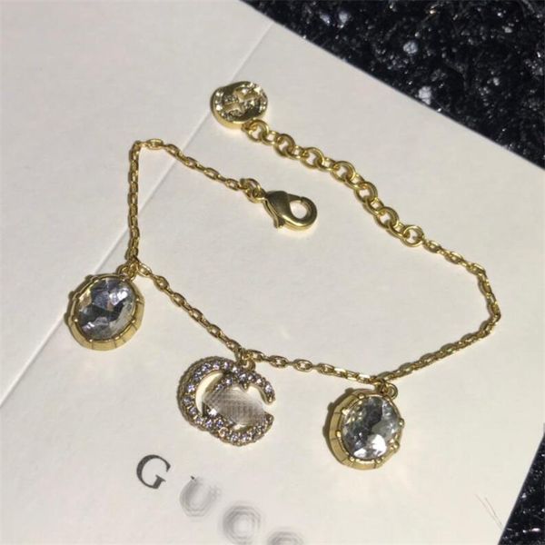винтажная личность charm женщины браслеты high street алмазные сверкающих lady bangles партии банкет модный женский браслет ювелирных издели, Golden;silver
винтажная личность charm женщины браслеты high street алмазные сверкающих lady bangles партии банкет модный женский браслет ювелирных издели, Golden;silver