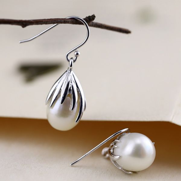 925 sterling silver vintage fashion pure white pearl earrings for women jewelry wedding earring, Golden
925 sterling silver vintage fashion pure white pearl earrings for women jewelry wedding earring, Golden