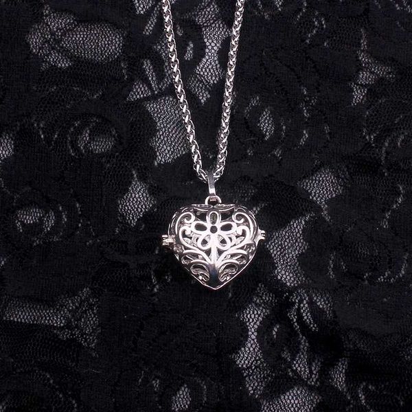 wenushoushi stainless steel chain vintage erkek kolye can open p frame hollow out heart necklaces for women drop ship ok, Silver
wenushoushi stainless steel chain vintage erkek kolye can open p frame hollow out heart necklaces for women drop ship ok, Silver